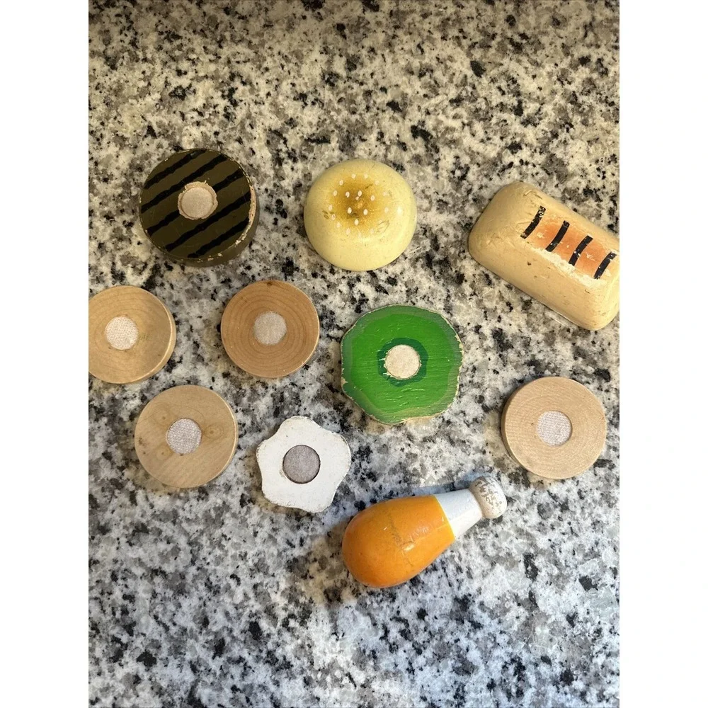 Vintage Lot Of Play Food. Lot Of 10 various pieces made of wood